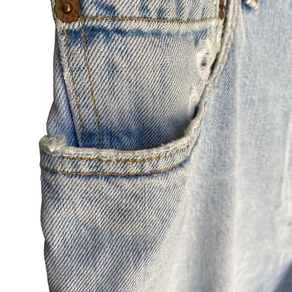 Levis 506 Loose Fit Light Wash Vintage Jeans Mens Size 36 x 30 90s Relaxed Denim